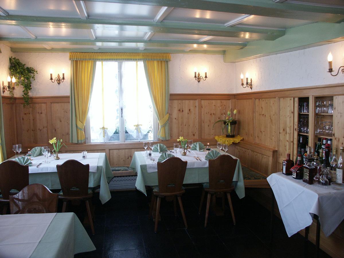 Hotel Garni Sonne Munsterlingen ภายนอก รูปภาพ
